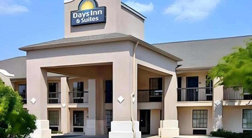 Days Inn & Suites By Wyndham Fort Valley Exterior foto